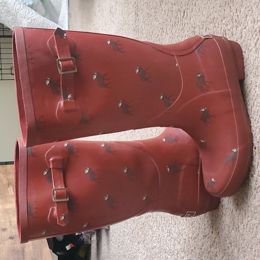 L.L. Bean Wellie moose rain boots